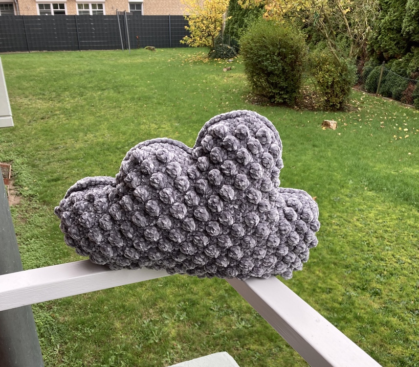 Crochet pattern Cloud Pillow