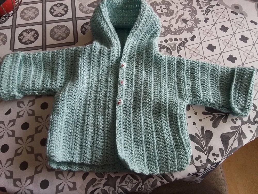 Babyjacke mit Kapuze