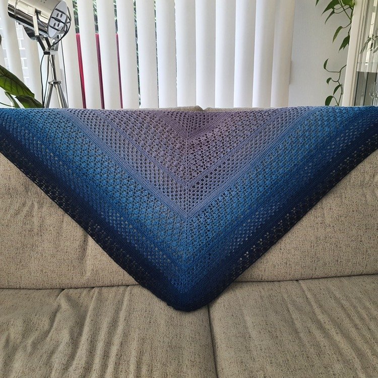 Crochet pattern Haltija Shawl