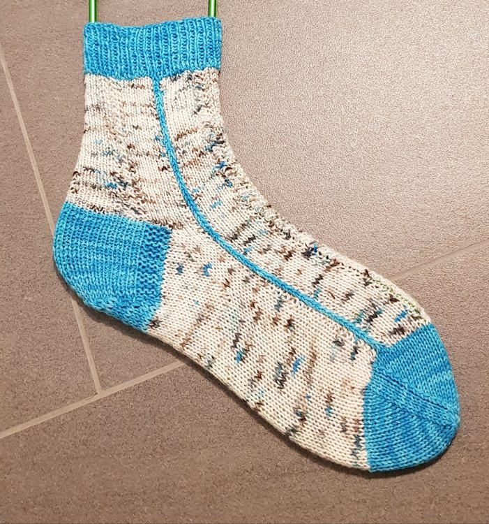 Strickanleitung Socken Comisa - Größe 36-43