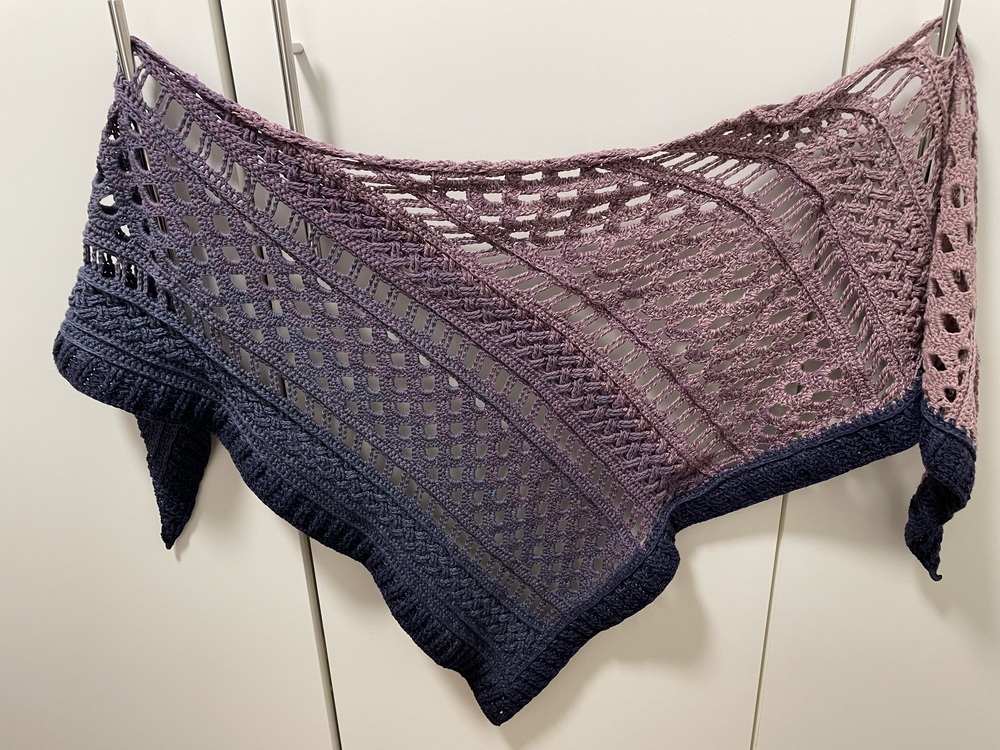 Crochhet Pattern Triangular Scarf &quot;Endeis&quot;