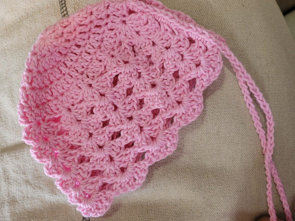 Crochet baby bonnet Madeline