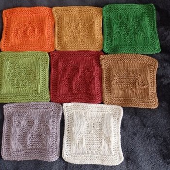 Die kleinen Untersetzer waren sehr schnell gestrickt. Allerdings werden sie bei mir dann später zweckentfremdet 😉