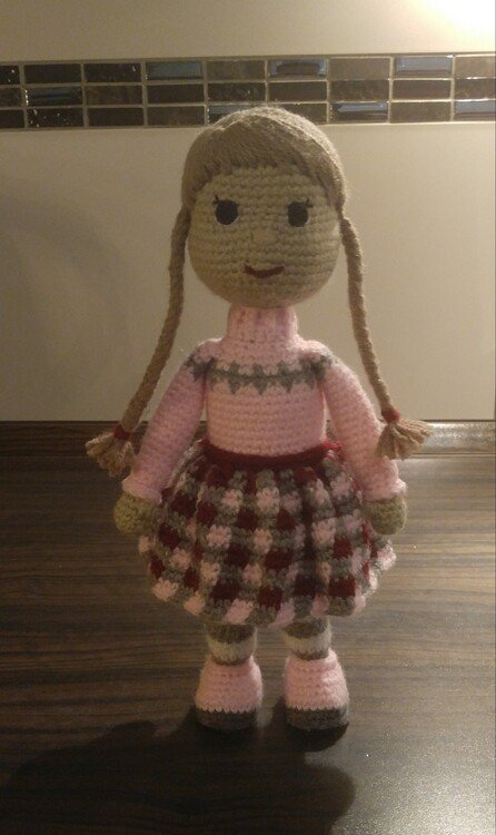 Häkelanleitung / Amigurumi / Puppe Emma