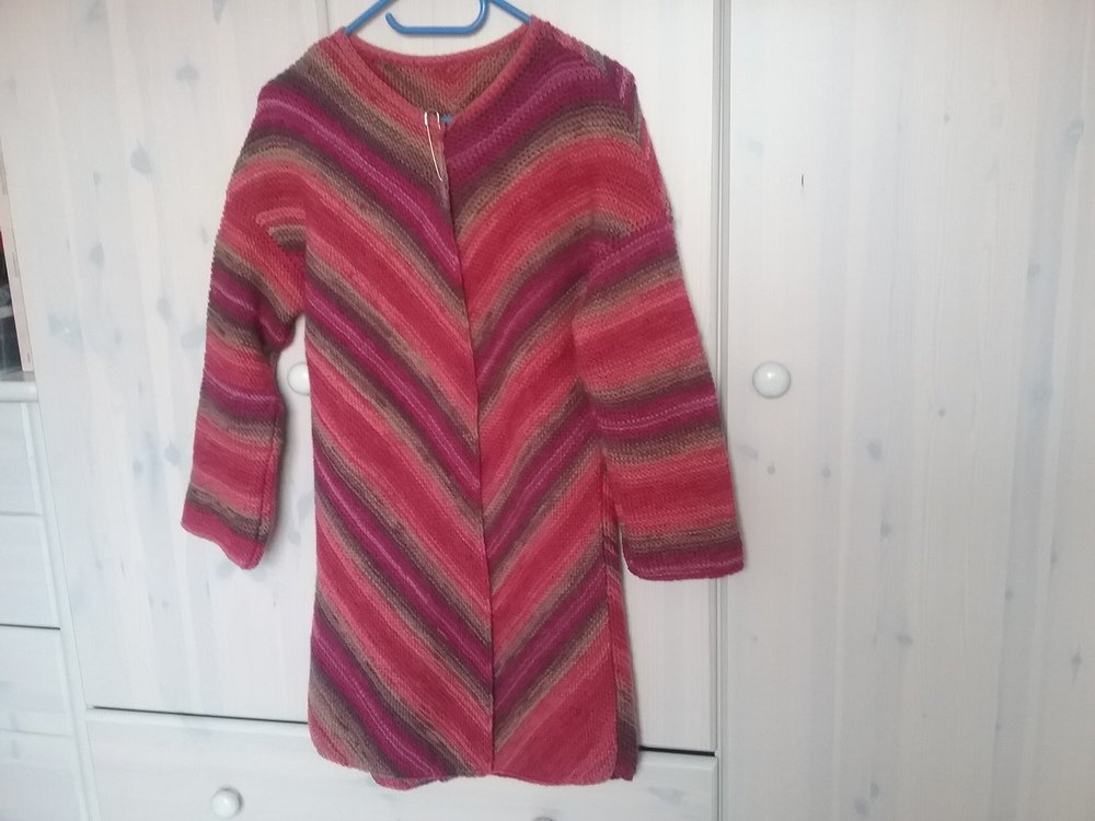 Strickanleitung Damenjacke &quot;Schrägstrick&quot;