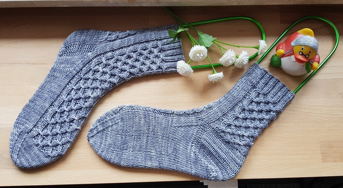 Strickanleitung Socken Mikula - Größe 36-43