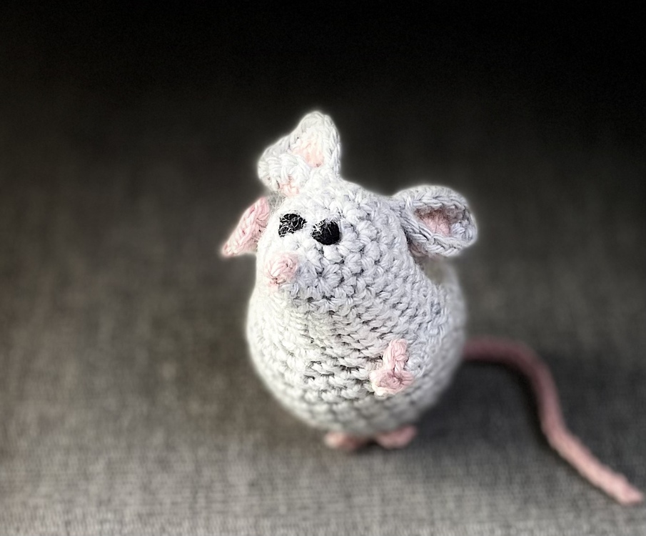 Small Mouse. Crochet pattern