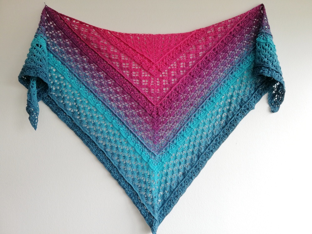 Crochet Pattern Triangular Scarf &quot;Ineira&quot;