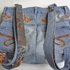 Upcycling-Luxus: Die Rucksack-Handtasche aus alter Jeans