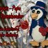 Pinguin Papa feiert Valentinstag und Muttertag