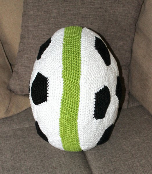 Football pillow crochet pattern - Photos and pictures