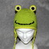 frogs cap in three different sizes (18, 20 and more than 22 inches) crochet pattern