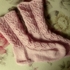 Socken mit Blattmuster  - kostenlose Strickanleitung