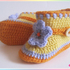 Häkelanleitung: Baby Booties mit süßer Häkelblume (ca. 1 - 6 Monate)