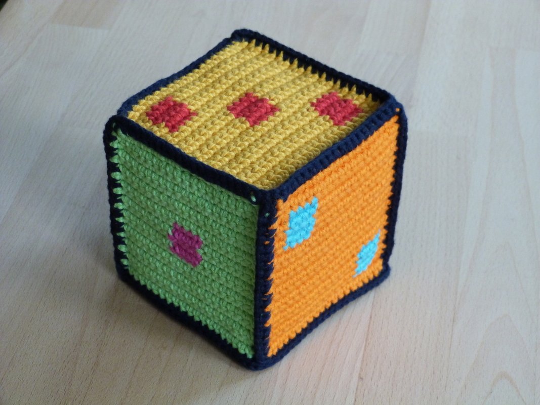 Crochet pattern for a cube with numbers Photos and pictures