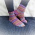 Socken im Himbeermuster