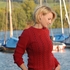 Damen Pullover mit Zopfmuster vorne, am Stück gestrickt.