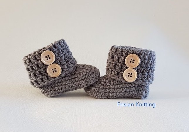 Crochet pattern baby booties / baby Uggs