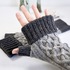 Knitting pattern: Fingerless mitts with Celtic Cables, 3 sizes