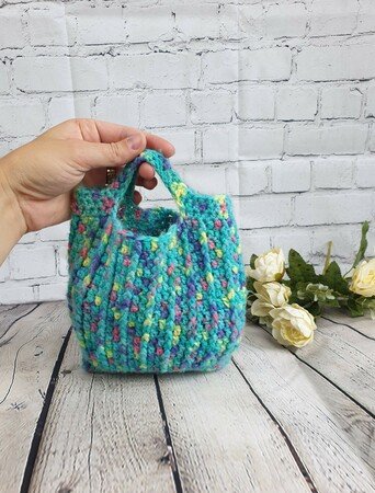Little Hearts Gift Bag or Mini Purse - Crochet Pattern & Tutorial 