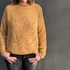 Pullover mit Loch- und Perlmuster, Strickanleitung