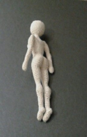 realistic-doll-base-body-female-crochet-pattern-2773829304-287x450.jpg
