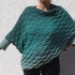 Flow - Poncho-Pulli aus einem Farbverlaufsbobbel