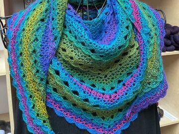 Crochet Shawl Free Pattern, Summer Nights Shawl - Crochet Dreamz