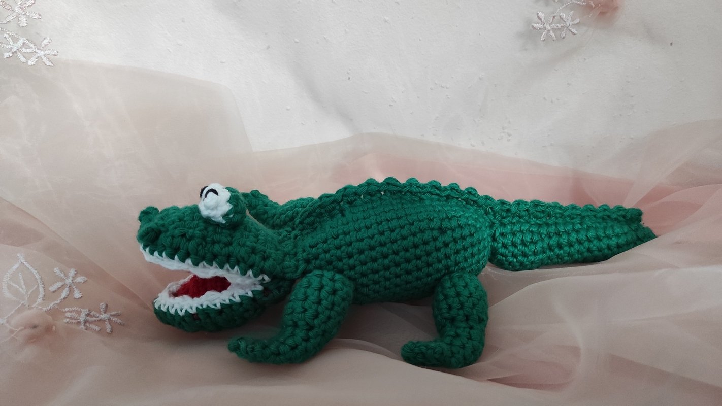 Crochet Pattern for a Crocodile, Amigurumi - Photos and pictures