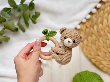 Crochet pattern baby rattle bear