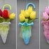 Häkel-Deko Tulpen im Regenschirm für Tür und Tisch - aus Wollresten