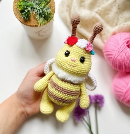 Bumble Blossom Amigurumi Crochet Pattern PDF - Crochet kit for
