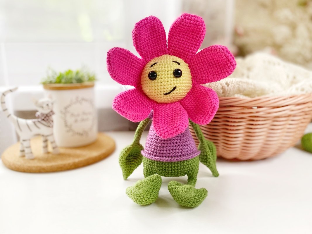 Crochet Pattern Amigurumi flower. Crochet amigurumi pattern flower