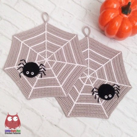 https://www.crazypatterns.net/uploads/cache/items/2022/05/82088/preview/264-crochet-pattern-spider-s-web-applique-decor-potholder-zabelina-2312858161-450x450.jpg