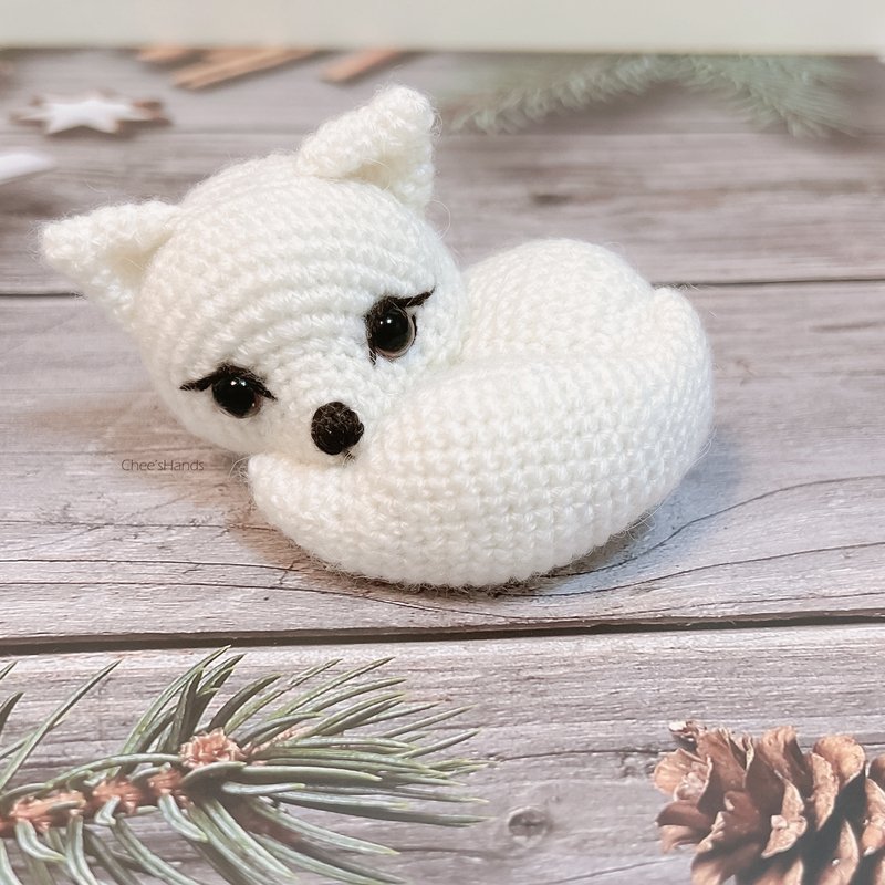 Crochet pattern Arctic Fox Little Crystal Photos and pictures