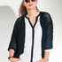 Schwarze Jacke mit Lochmuster