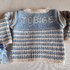 Strickanleitung Babyjacke mit Wunschnamen, Buchstabenliste inclusive