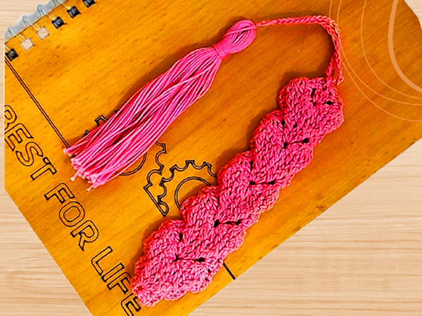 Dragon Bookmark Crochet Pattern Amigurumi PDF Pattern -   Crochet  bookmark pattern, Crochet bookmarks, Crochet bookmarks free patterns