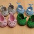 Häkelanleitung für süße Baby-Schuhe "Tiere": Frosch, Katze, Schwein, Wal