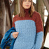 Zweifarbiger Pullover in Hellblau und Rost