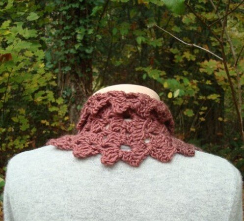Hooded Scarf With Keyhole (Crochet) – Lion Brand Yarn