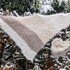 DIY Häkelanleitung: Winterliches asymmetrisches Dreieckstuch