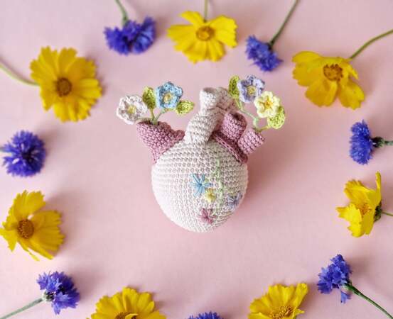 Crochet forget - me - not flowers bouquet in anatomical heart vase