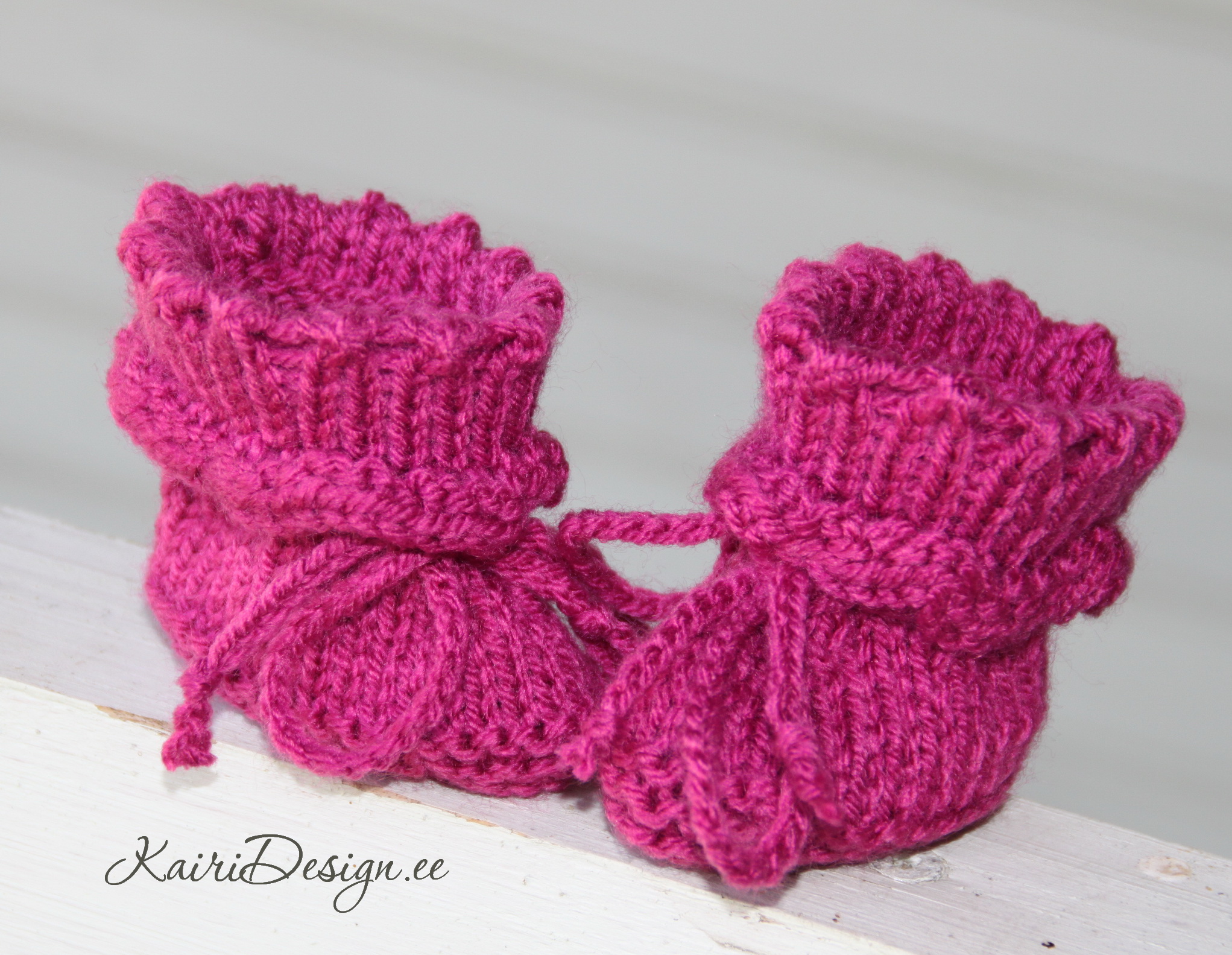 free knitting patterns for dolls booties
