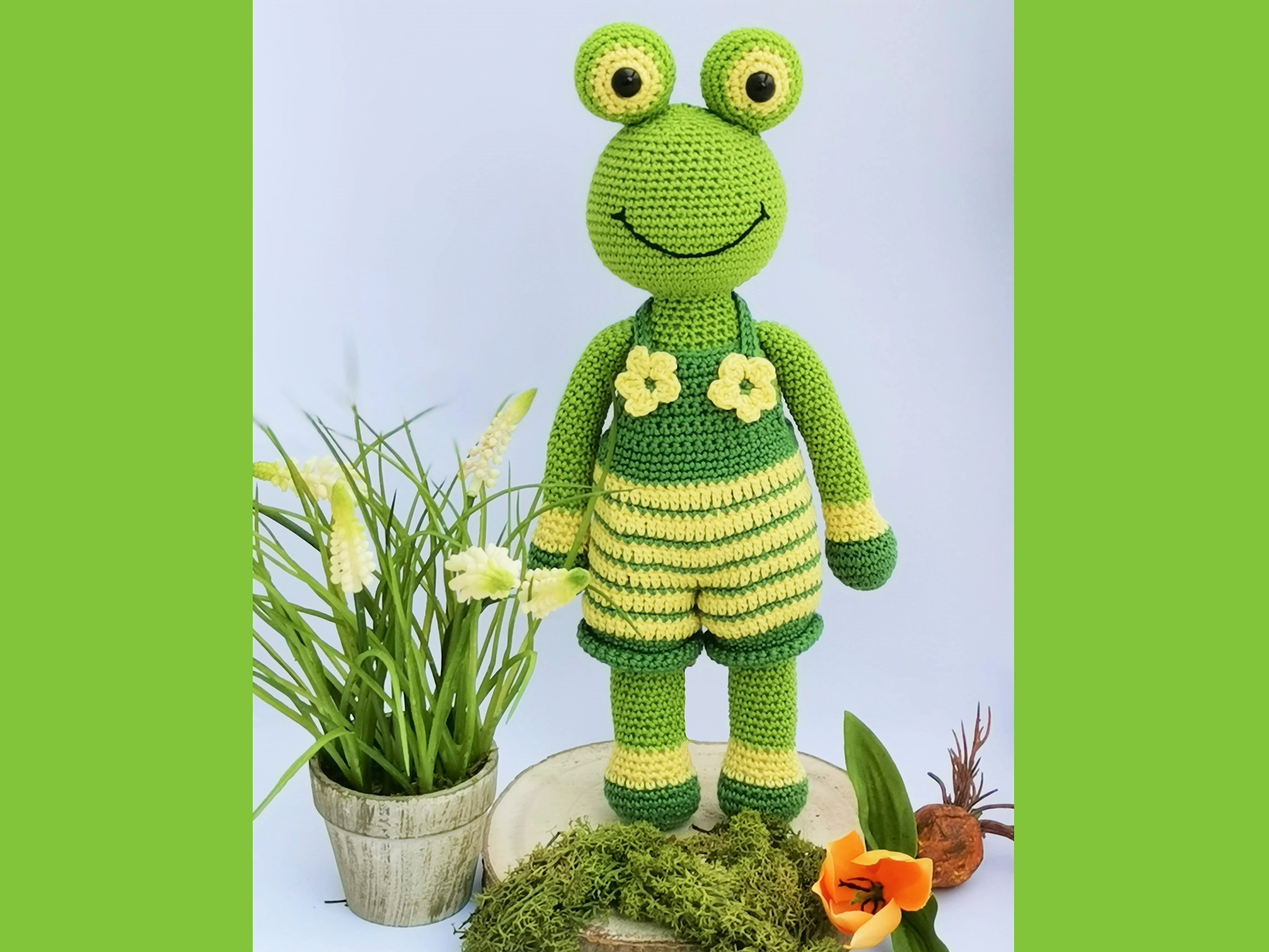 Grace Amigurumi Doll Pattern – Green Frog