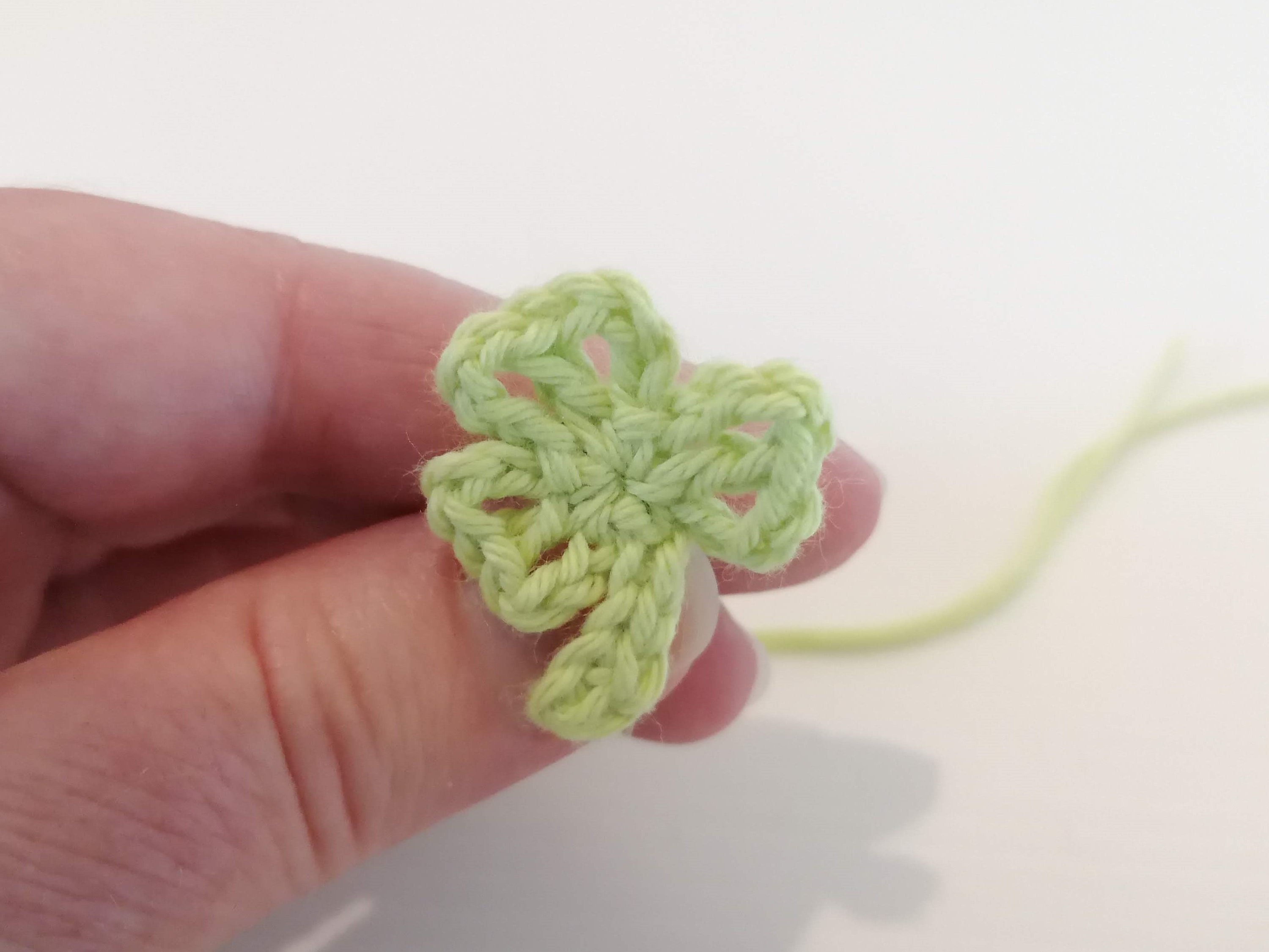 Free Crochet Shamrock Pattern with a video