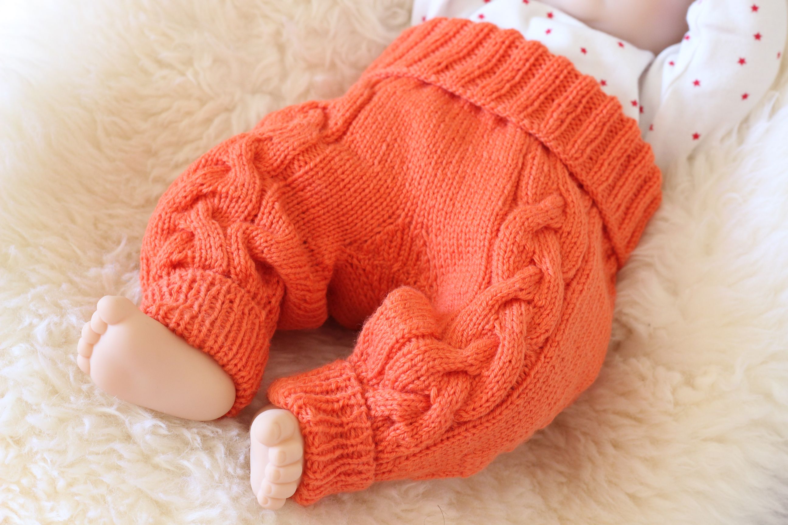 Baby Lounge Pants (Knit) – Lion Brand Yarn