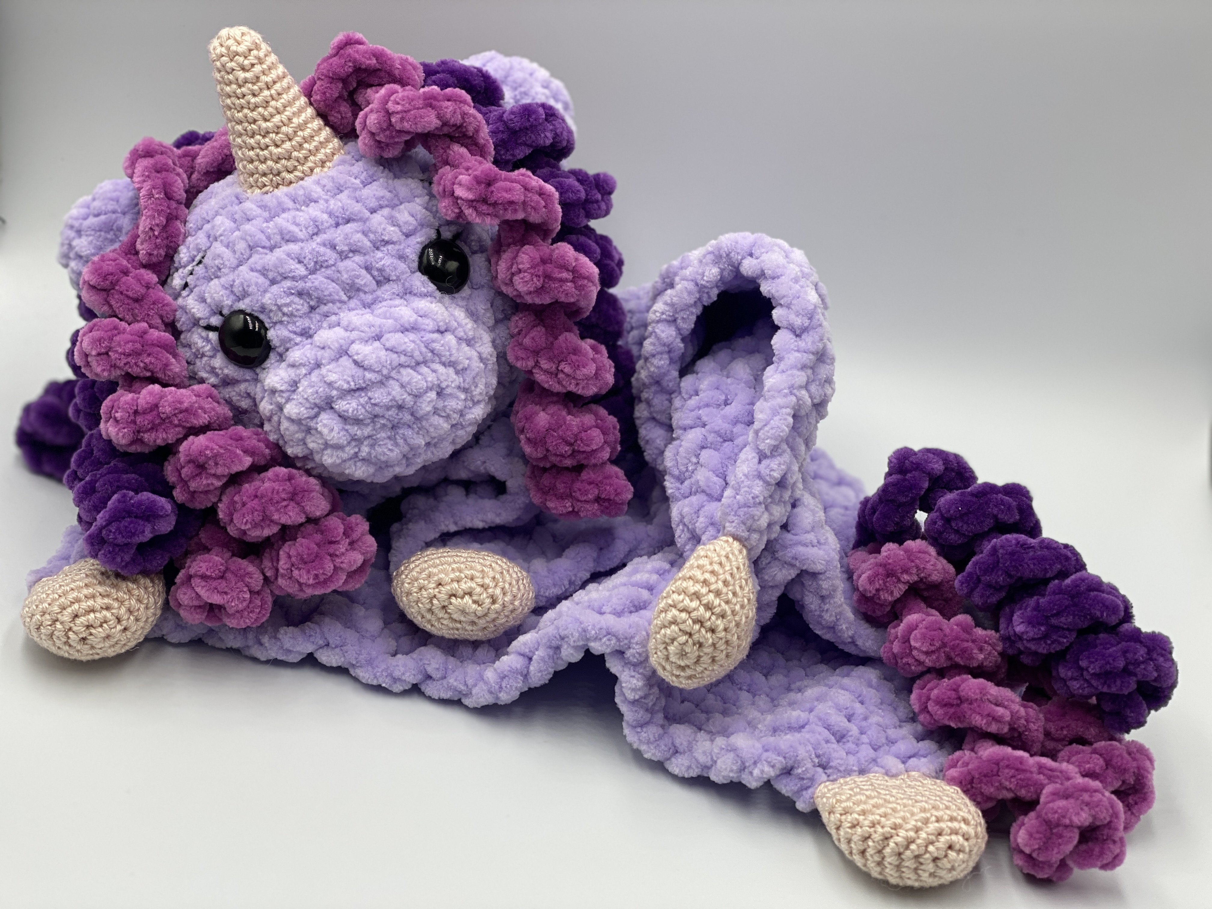 Lunacorn + Lillicorn Knotted Lovey — PATTERN